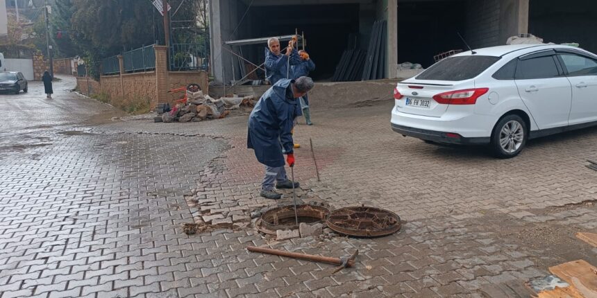 Mardin’de Yağış Mesaisi, MARSU ve Büyükşehir Belediyesi Ekipleri 10 İlçede Seferber Oldu