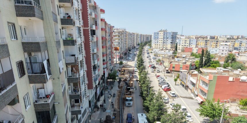 Kızıltepe’de 14 Mahalleyi Besleyen İçme Suyu Ana Hattın Ömrünü Tamamlayan Bölümü Yenilendi
